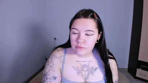 Dina online show from November 15, 2025, 9:06 am