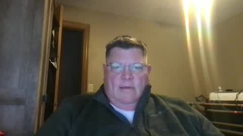 Snapshot of hmmtat chatting on February 28, 2025, 9:44 pm hmmtat online show from February 28, 2025, 9:44 pm