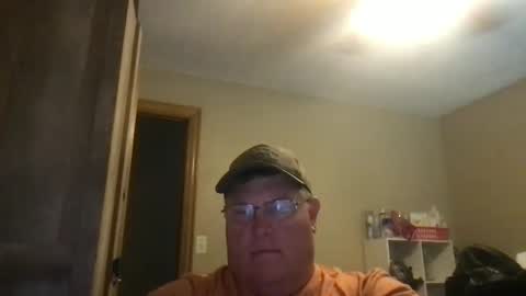 Snapshot of hmmtat chatting on September 22, 2025, 8:22 pm hmmtat online show from September 22, 2025, 8:22 pm