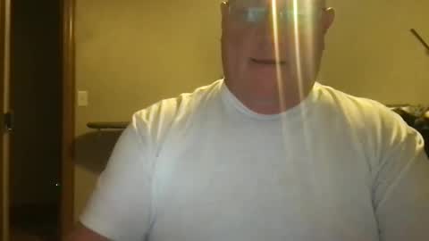 Snapshot of hmmtat chatting on October 1, 2025, 12:16 am hmmtat online show from October 1, 2025, 12:16 am
