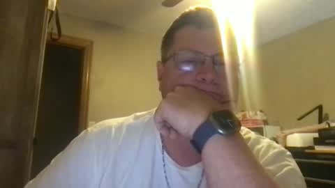 Snapshot of hmmtat chatting on March 24, 2026, 11:43 pm hmmtat online show from March 24, 2026, 11:43 pm