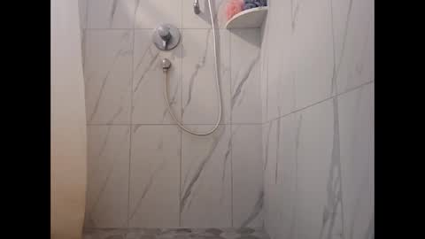 hockeyjock17 online show from February 28, 2026, 5:25 pm