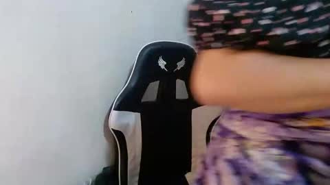 Ixia3 online show from January 13, 2026, 8:47 pm