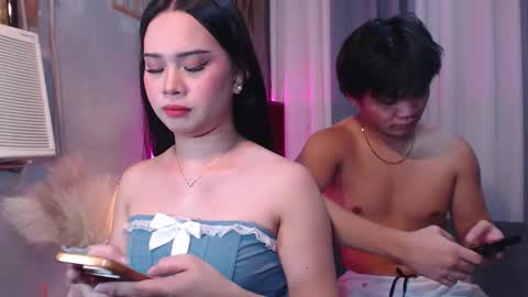 hoelymolly online show from November 16, 2025, 6:52 am