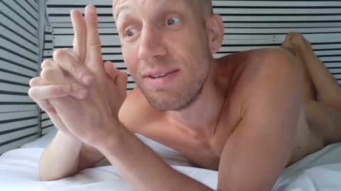 hola_homo online show from May 8, 2026, 6:24 pm