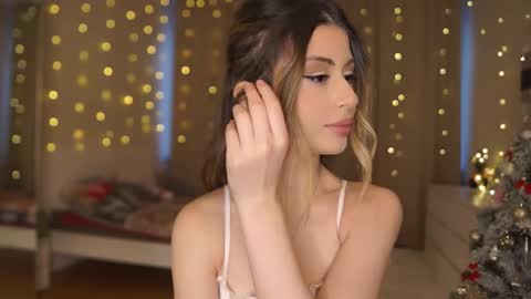 Moni Monica online show from January 8, 2026, 8:05 am