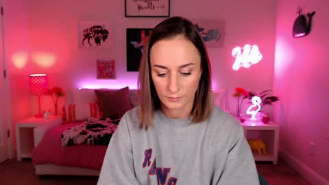 Holi Hurricane online show from December 14, 2025, 5:57 am