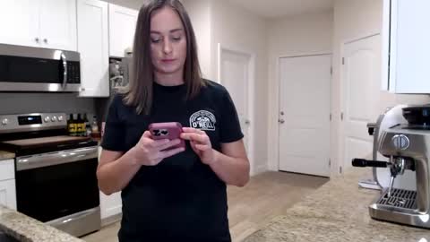 Holi Hurricane online show from March 15, 2026, 2:50 am