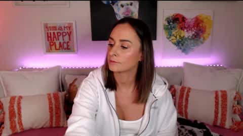 Holi Hurricane online show from April 2, 2026, 4:21 am