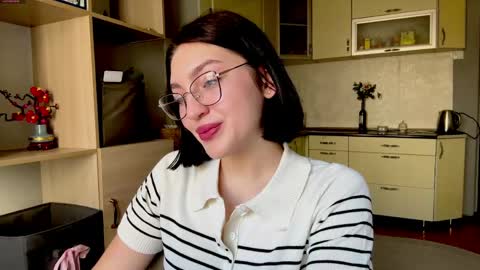 Sofia online show from April 22, 2026, 5:10 am