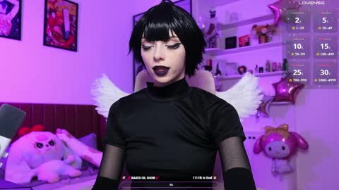 Snapshot of holliwould_ chatting on April 26, 2026, 12:03 pm Holli online show from April 26, 2026, 12:03 pm