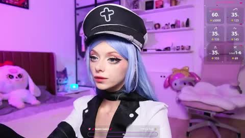 Snapshot of holliwould_ chatting on May 4, 2026, 11:50 am Holli online show from May 4, 2026, 11:50 am
