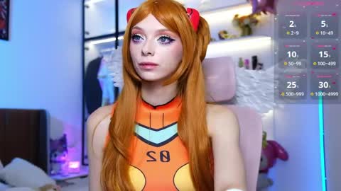 Snapshot of holliwould_ chatting on June 3, 2026, 12:30 pm Holli online show from June 3, 2026, 12:30 pm