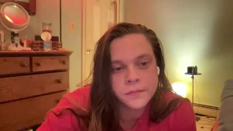 Hollys Drive threw Side Of CB. online show from December 19, 2024, 4:45 am