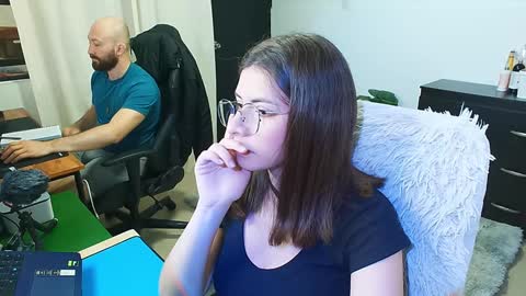 Holly and Honey online show from January 20, 2025, 9:22 pm