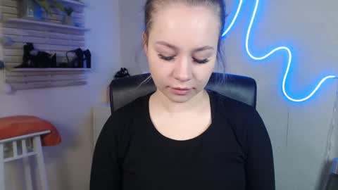 Holly online show from December 31, 2024, 7:10 am