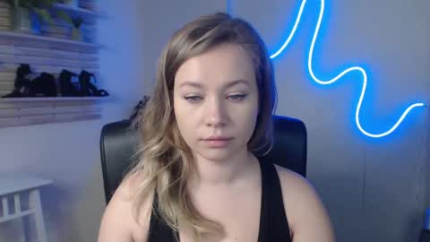 Holly online show from February 19, 2025, 5:16 am