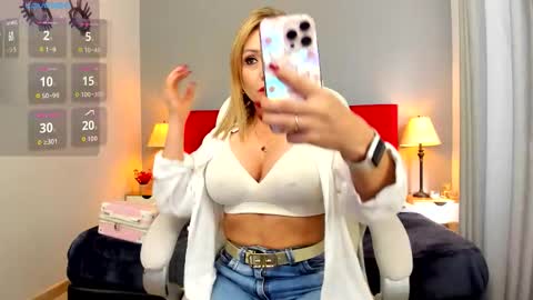 Holly Madisson online show from November 10, 2025, 12:48 pm