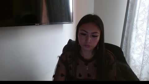 Holly online show from February 15, 2026, 5:42 pm