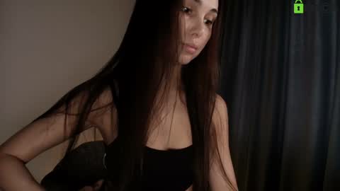 hollyextra online show from February 19, 2026, 11:39 am