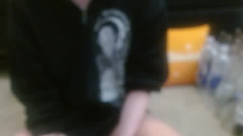 Holly Hawkes online show from May 28, 2026, 1:47 am