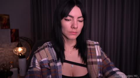 Snapshot of hollylinder_ chatting on December 5, 2024, 3:04 am Holly Linder online show from December 5, 2024, 3:04 am