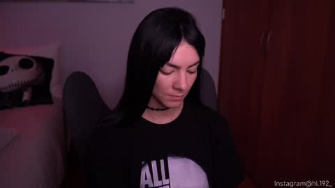 Snapshot of hollylinder_ chatting on January 30, 2025, 4:48 am Holly Linder online show from January 30, 2025, 4:48 am