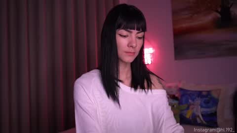 Snapshot of hollylinder_ chatting on February 12, 2025, 1:30 am Holly Linder online show from February 12, 2025, 1:30 am