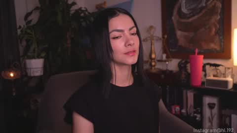 Snapshot of hollylinder_ chatting on September 14, 2025, 3:27 am Holly Linder online show from September 14, 2025, 3:27 am