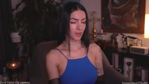 Snapshot of hollylinder_ chatting on September 20, 2025, 2:12 am Holly Linder online show from September 20, 2025, 2:12 am