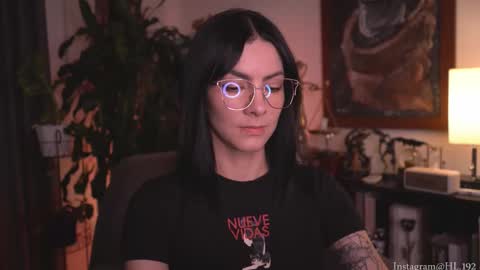 Snapshot of hollylinder_ chatting on September 25, 2025, 12:14 am Holly Linder online show from September 25, 2025, 12:14 am