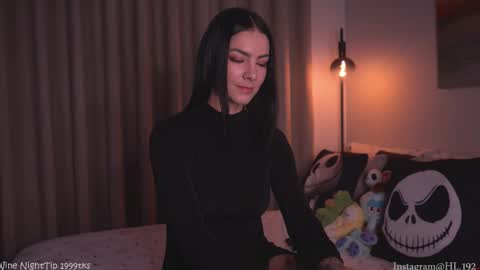 Snapshot of hollylinder_ chatting on October 4, 2025, 2:20 am Holly Linder online show from October 4, 2025, 2:20 am