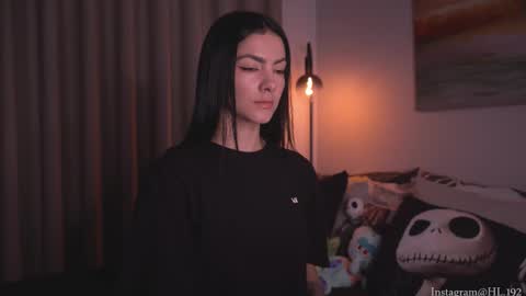 Snapshot of hollylinder_ chatting on October 15, 2025, 2:22 am Holly Linder online show from October 15, 2025, 2:22 am