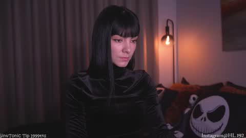 Holly Linder online show from January 17, 2026, 2:16 am