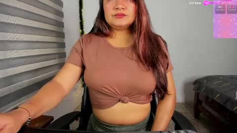 Snapshot of hollymollyxoxo chatting on May 8, 2026, 2:44 pm Molly online show from May 8, 2026, 2:44 pm