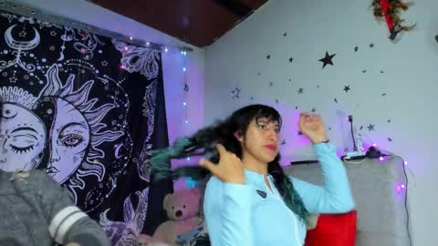 Hades and Persefone online show from April 4, 2026, 1:26 am