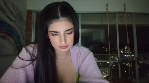 hollyshit_ online show from March 12, 2026, 1:56 am