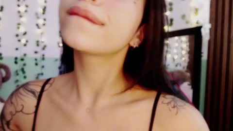 holly online show from December 18, 2024, 8:57 pm