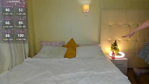 Emma online show from December 20, 2024, 1:14 am