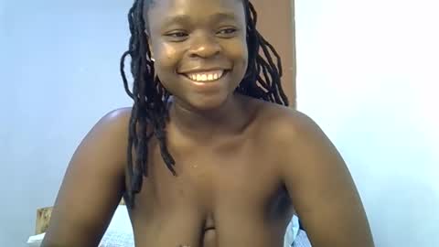 holy_ebony online show from May 24, 2026, 4:39 am