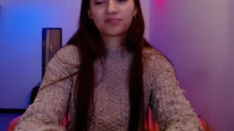 Juli online show from April 18, 2026, 3:43 am