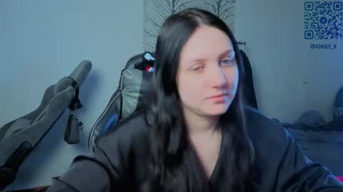 Snapshot of holy_kveta chatting on April 23, 2026, 4:03 am Kviki online show from April 23, 2026, 4:03 am