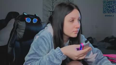 Snapshot of holy_kveta chatting on May 13, 2026, 2:53 am Kviki online show from May 13, 2026, 2:53 am