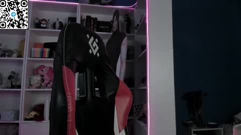 holy_mistresss online show from February 24, 2026, 9:40 am