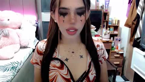 holy_molly1 online show from October 31, 2025, 3:57 pm