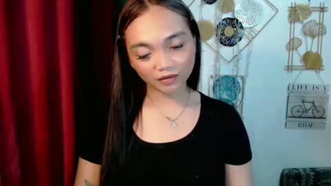 Snapshot of holy_shine chatting on December 18, 2025, 12:38 am Bella online show from December 18, 2025, 12:38 am