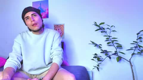 Snapshot of holy_taby_ chatting on May 16, 2026, 8:07 pm online show from May 16, 2026, 8:07 pm