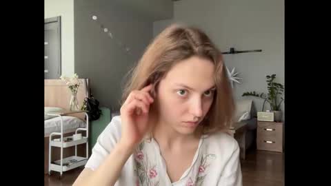 dori not holy get my tg channel with link from description under last photo online show from October 29, 2025, 9:44 am