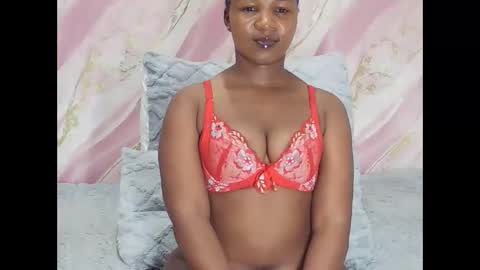 Snapshot of holyhoneydoll chatting on May 24, 2026, 2:55 pm holyhoneydoll online show from May 24, 2026, 2:55 pm