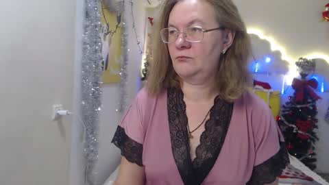 Snapshot of holymilfa chatting on December 13, 2024, 7:25 am holymilfa online show from December 13, 2024, 7:25 am